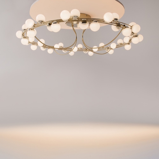 Maytoni tessara plafoniera moderna colore oro con sfere led 3000k