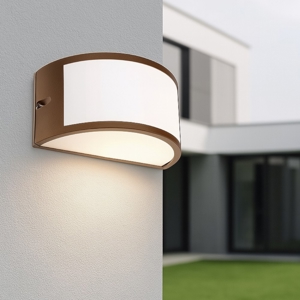 Applique da esterno moderno curvo marrone corten