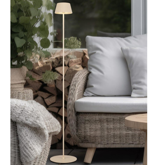 Lampade da giardino da terra sabbia ip44 presa usb batteria ricaricabile led 3000k