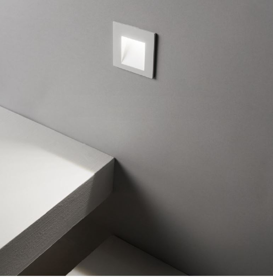 Segnapasso da parete per esterno led3w 3000k bianco quadrato ip65 con driver