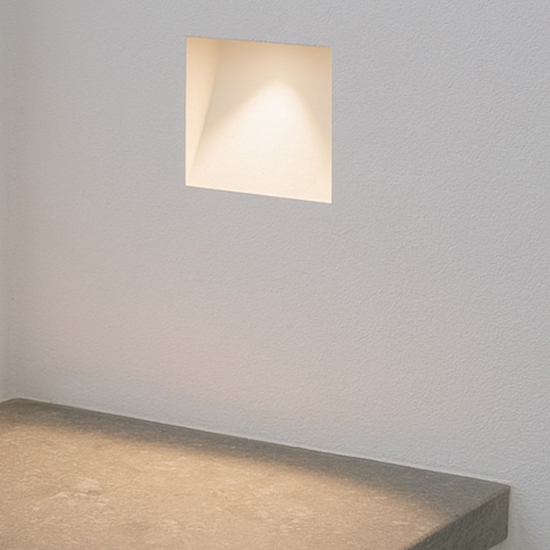Segnapasso di gesso da incasso a scomparsa bianco g9 led