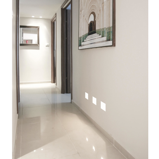Segnapasso di gesso da incasso a scomparsa bianco g9 led