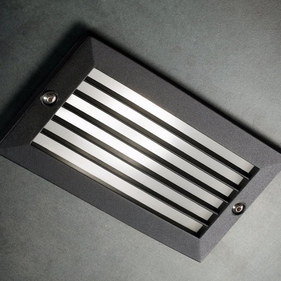Segnapasso led incasso parete per esterno 10w 3000k ip54 nero