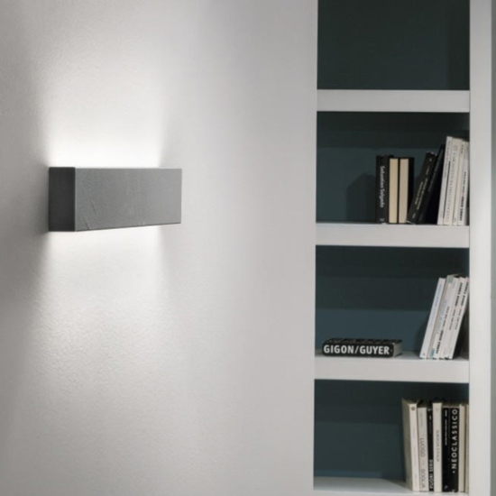 Applique led linea light biemissione grigio cemento box
