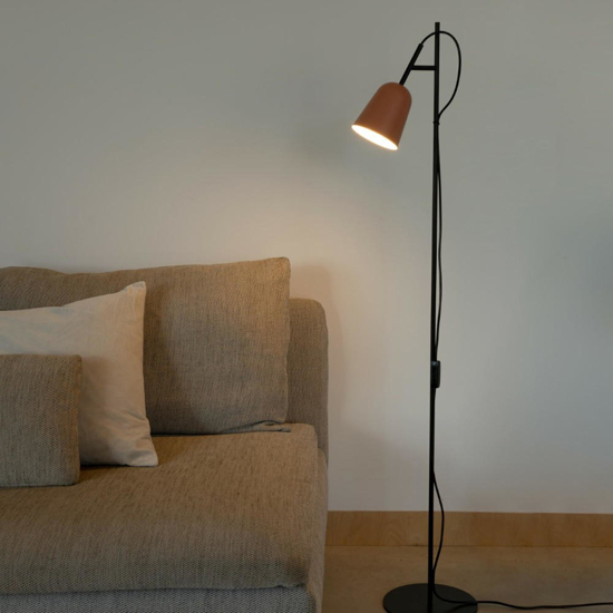 Lampada da terra per cameretta bimba metallo rosa e nero orientabile