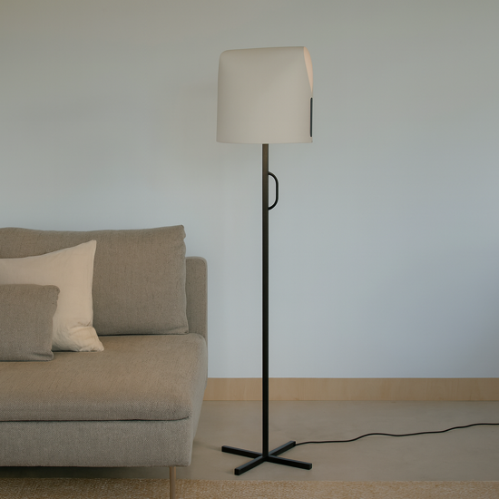 Lampada da terra per soggiorno design paralume pergamena beige