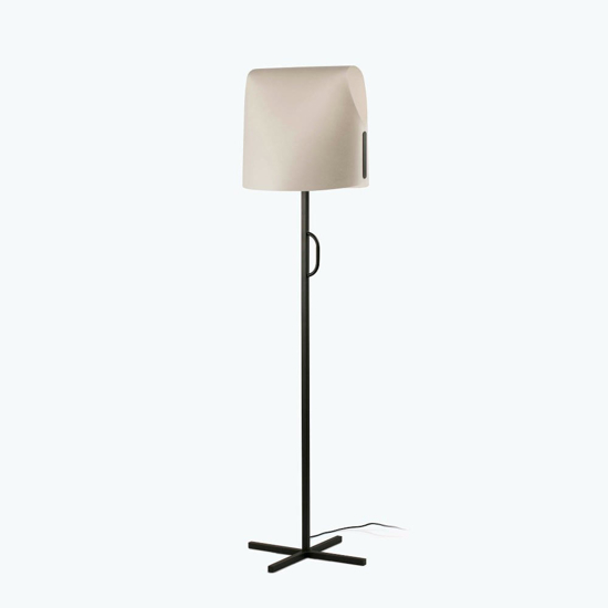 Lampada da terra per soggiorno design paralume pergamena beige