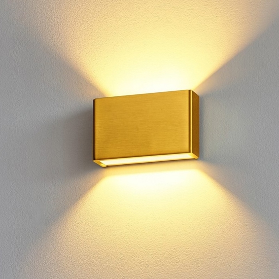 Applique led 10w 3000k biemissione ottone box w2 linea light