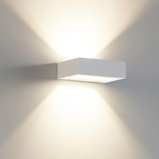 Applique led 3000k bianca biemissione linea light regolo