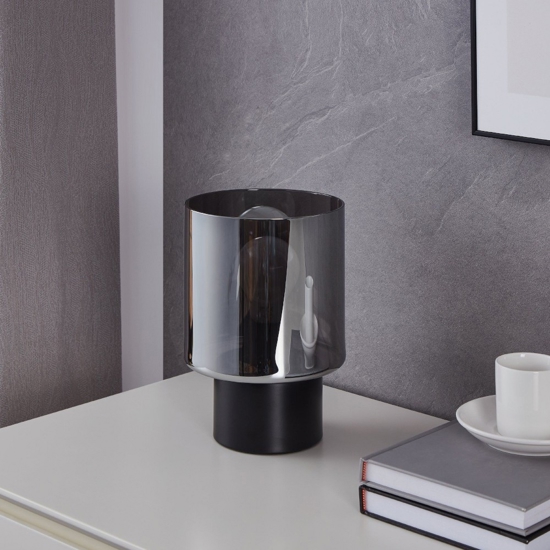 Gorosiba eglo lampada da tavolo nera design minimal in vetro