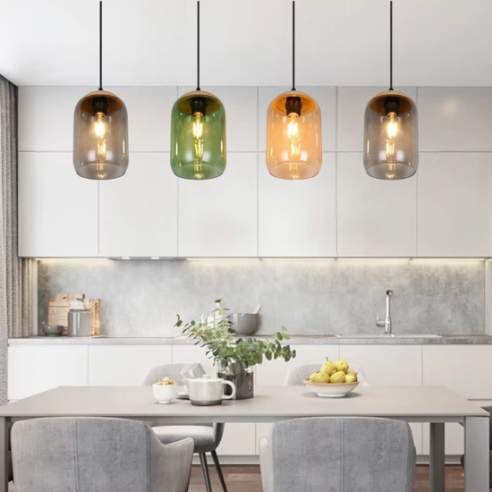 Lampadario moderno vetri colorati per sala da pranzo