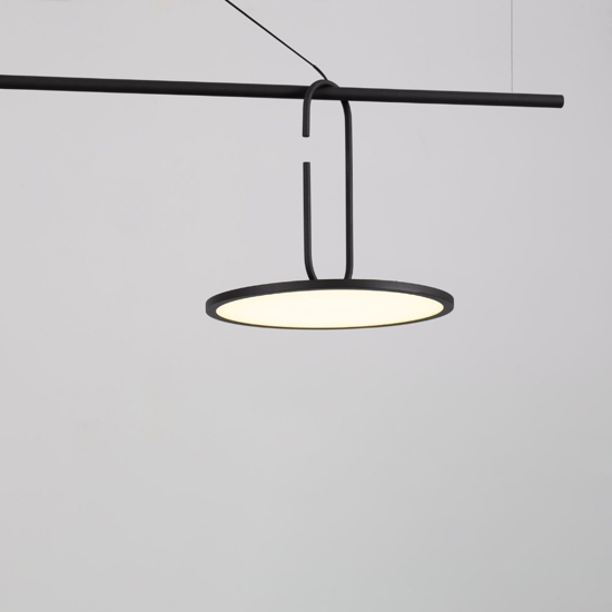 Lampadario design minimal moderno nero orientabile