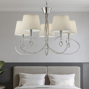 Lampadario per camera da letto stile contemporaneo elegante