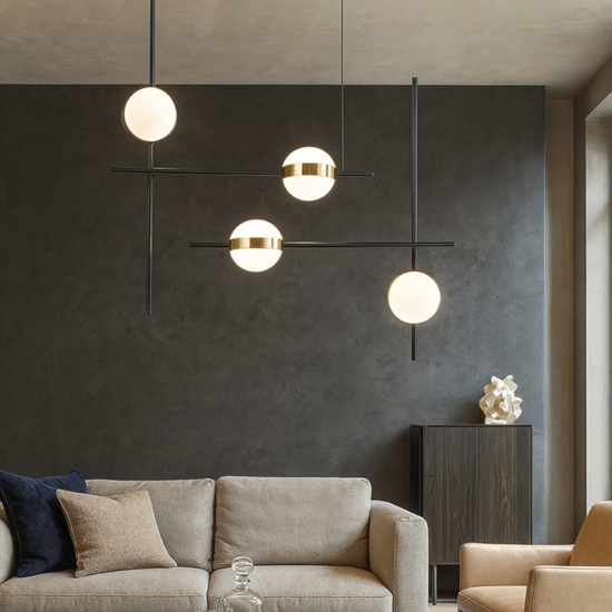 Lampadario nero oro per soggiorno moderno