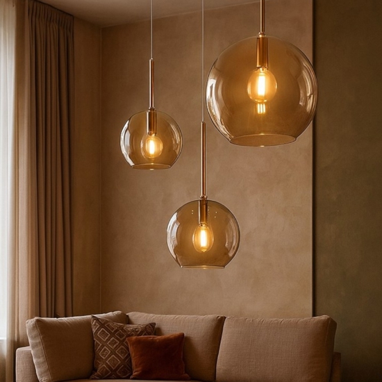 Lampadario per soggiorno tre luci vetri ambra trasparenti