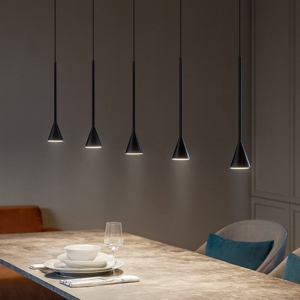 Lampadario moderno nero con pendenti per tavolo soggiorno