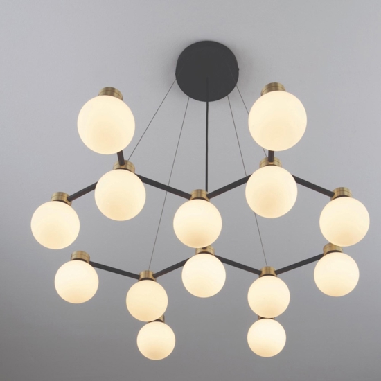 Lampadario per sala da pranzo stile contemporaneo nero oro