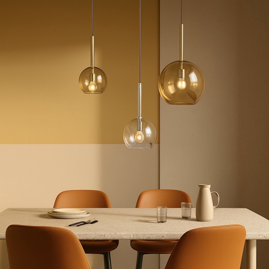 Lampadario moderno sfere vetri ambra