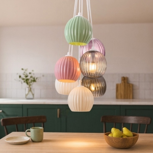 Visualizza i dettagli per Lampadario da cucina 7 luci con portalampada sferici colorati Lampadario da cucina 7 luci con portalampada sferici colorati