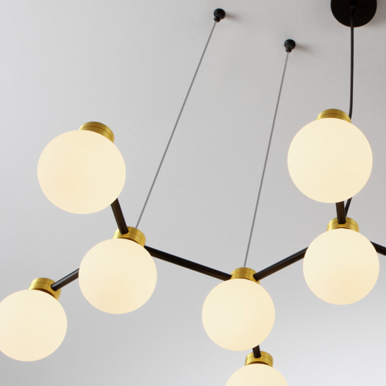Lampadario moderno per sala da pranzo stile contemporaneo