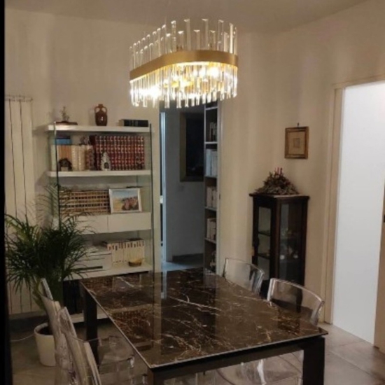 Lampadario oro ovale con cristalli per soggiorno