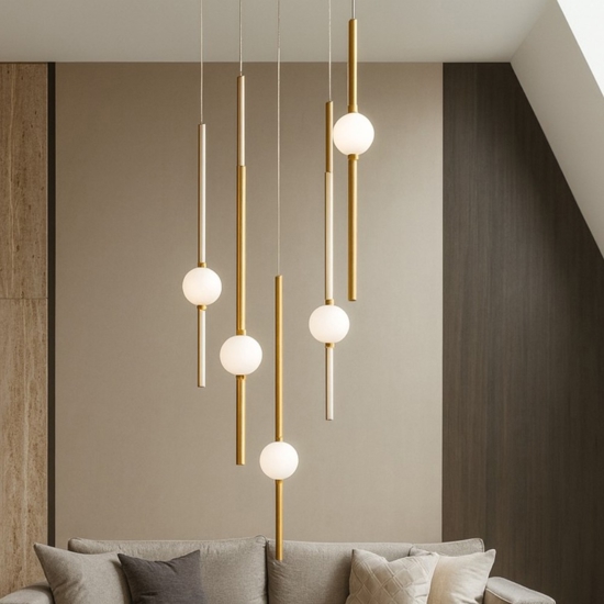 Lampadario con pendenti oro sfere vetro per soggiorno