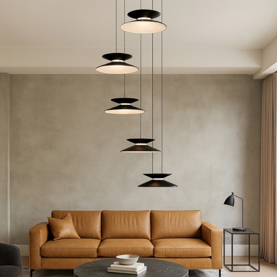 Lampadario design con pendenti nero oro per da pranzo moderna