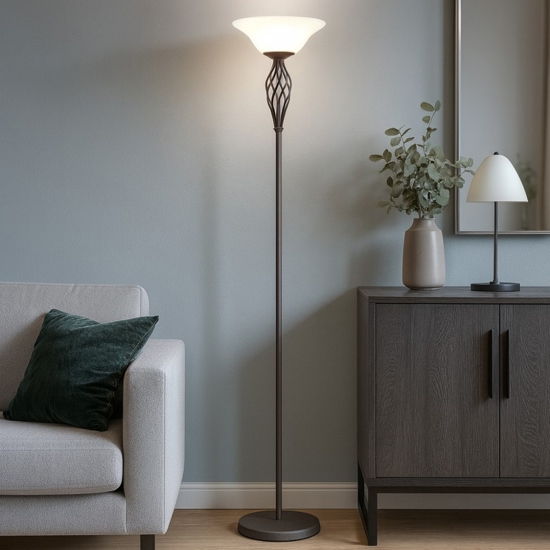 Lampada da terra in stile ferro battuto