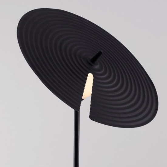 Piantana design moderno orientabile per salotto