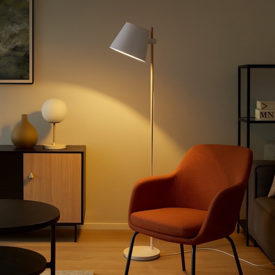 Axel pt1 ideal lux lampada da terra di legno paralume bianco
