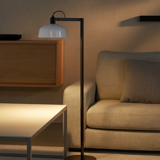 Lampada da terra moderna metallo nero e bianco minimalista