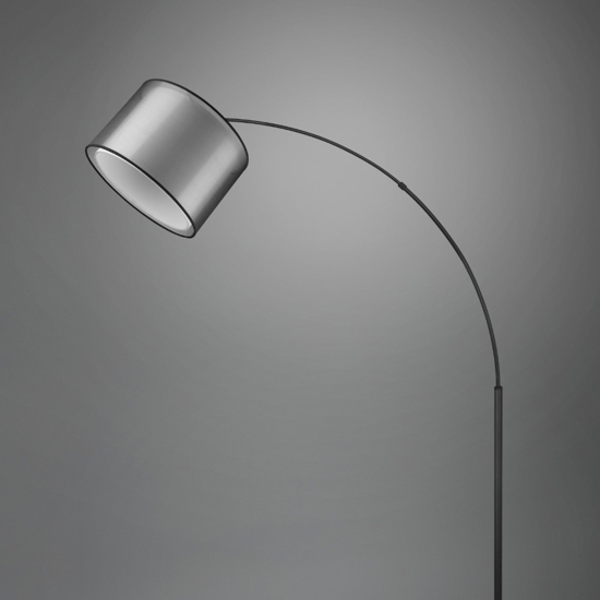 Lampada ad arco nera per salotto moderno