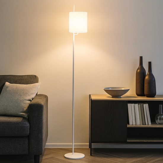 Lampada da terra moderna bianca per salotto minimalista