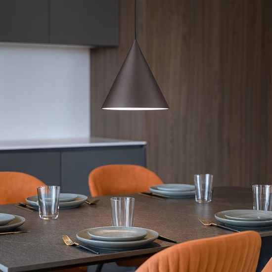 Lampadario marrone cono 32cm di metallo per cucina