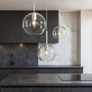 Lampadario per cucina 3 bocce trasparenti in vetro