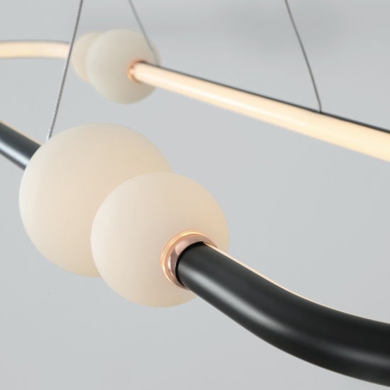 Lampadario nero ovale per cucina