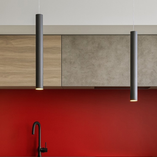 Lampadario per isola cucina con decentramento cilindri antracite