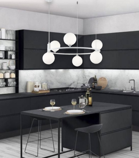 Maytoni lampadario ring per cucina moderna bianco sfere vetro bianco
