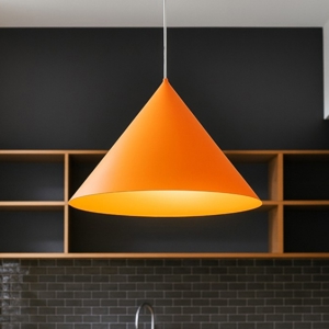 Lampadario per cucina moderna cono arancione 50cm