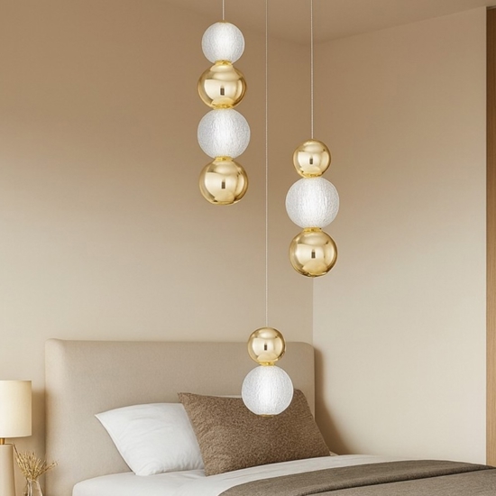 Lampadario per camera da letto classica 3 sfere pendenti oro Lampadario per camera da letto classica 3 sfere pendenti oro