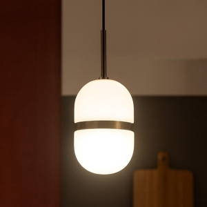 Visualizza i dettagli per Lampada a sospensione miloox domu vetro bianco dettagli bronzo Lampada a sospensione miloox domu vetro bianco dettagli bronzo