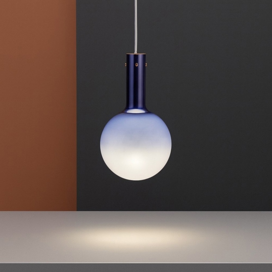 Lampada sospensione led sfera vetro blu moderna