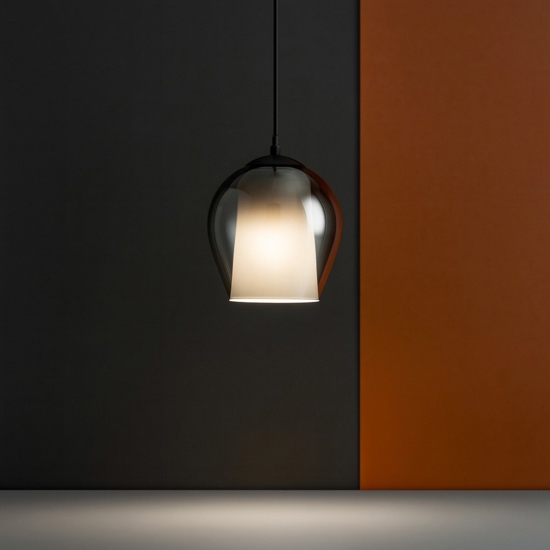 Lampada a sospensione so bonnie1 vetro fume base nero ondaluce