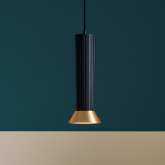 Lampada a sospensione per camera da letto con dettagli colore oro