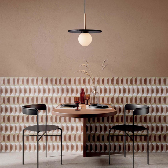 Lampada a sospensione dor disco marmo nero con sfera di vetro Lampada a sospensione dor disco marmo nero con sfera di vetro