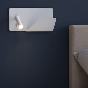 Applique destro bianco da comodino mensola presa usb