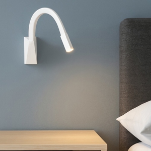 Applique led 2w 3000k orientabile linea light snake w3 per camera da letto