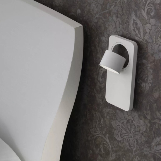 Applique linea light beebo w bianco led 5w 3000k per camera da letto con interruttore