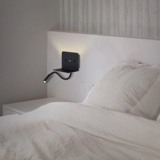 Applique da comodino per camera da letto moderna nero presa usb mensola due luci