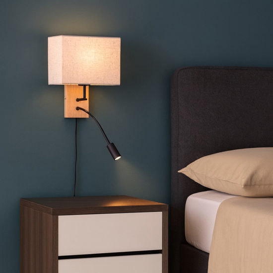 Applique di legno per comodino camera da letto rustica